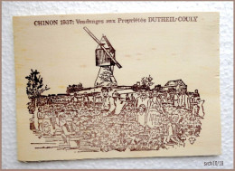 Plaque Bois Gravée Porte Bonheur - Chinon 1937 : Vendanges Aux Propriétés DUTHEIL COULY - Alcohols