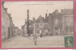 49 - LE LOUROUX BECONNAIS--Rue Des Perrins--Horloger--café---animé - Le Louroux Beconnais