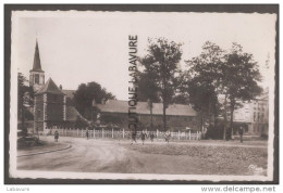 59----DENAIN--L'Ancien Colombier De L'Abbaye-Entree De La Place Sainte REMFROYE--animé---cpsm Pf - Denain