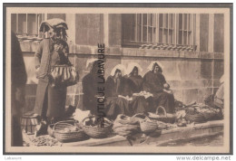 65-LES PYRENEES--BAGNERES DE BIGORRE -Groupe De Marchandes Au Panier Un Jour De Marché--cpsm Pf - Mercati