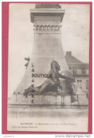 59 - MAUBEUGE--Le Monument Vu De Dos- Le Petit Tambour-- - Maubeuge