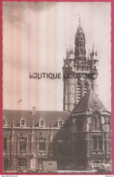 59 - DOUAI---La Tour Du Beffroi De L'Hotel De Ville--cpsm Pf - Douai