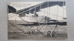 Escadrille Aérienne Du Camp De Mailly , Le Lieutenant D'artillerie , Bordage Sur Son Biplace M Farman - Flieger