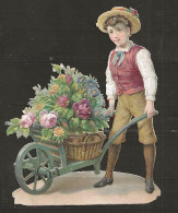 Découpis Gaufrée Jeune Garçon Portant Une Brouette Remplie De Fleur Année 1900 - Children