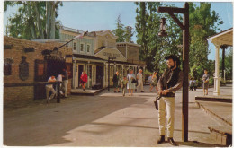 Wild Bill Kelsey Surveys A Peaceful Street Scene At Frontier Village - San Jose, California - (USA) - Cowboy - Amerika