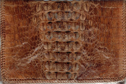 Ancien Portefeuille En Cuir Imitation Crocodile - Otros & Sin Clasificación