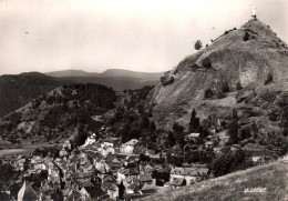 Murat - Les Orgues Du Rocher De Bonnevie - Notre Dame De Haute Auvergne - Vue Sur Le Village - Murat