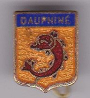 Broche En Laiton émaillé - Augis - Dauphiné - Pas Un Pin's - Ecusson - Armoiries - Blasons - Héraldique - Ville - Obj. 'Remember Of'