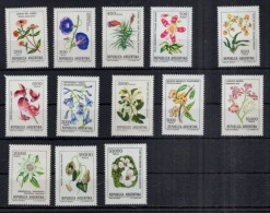 Argentina - 1982 - Basic Serie - Argentine Flowers - Ley 18.188 - Unused Stamps