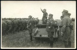 Kiel 1933 (ca.) S/w.-Foto-Ak.: SA-Parade Mit SA-Führer Mayer-Quade (auf Dem Nordmark-Sportfeld) Ungebr., Selten!  (ohne  - Autres & Non Classés