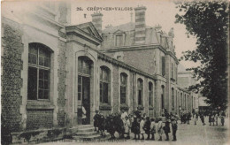 FRANCE - Senlis - Crépy En Valois  - Animé - Carte Postale Ancienne - Senlis