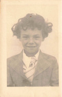 ENFANT - Portrait D'un Petit Garçon En Costume - Carte Postale Ancienne - Ritratti