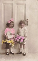 PHOTOGRAPHIE  - Petites Filles - Colorisé - Carte Postale Ancienne - New Year