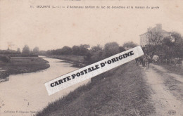 44 - BOUAYE - L'ACHENEAU SORTANT DU LAC DE GRANDLIEU - MAISON DU GARDE - Bouaye