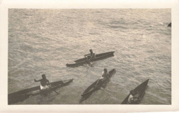 PHOTGRAPHIE - Quatre Pirogues Au Milieu De La Mer - Carte Postale Ancienne - Fotografie