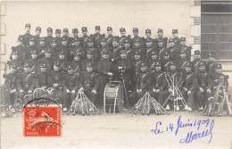 72-LE-MANS- CARTE-PHOTO- MILITAIRE GROUPE DE MUSIQUE DU 117 Eme REGIMENT - PLUS UNE CARTE BONS BAISERS DU 117eme - Le Mans