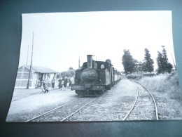 PHOTOGRAPHIE ANCIENNE BRETAGNE COTES DU NORD TRAIN CHEMINS DE FER DES COTES DU NORD LOCOMOTIVE A VAPEUR GARE - Europe