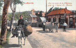 64-BIARRITZ- SUR LA ROUTE DE LA NEGRESSE PRES DE L'EGLISE ST-MARTIN - Biarritz