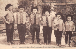 29-PLOUGASTEL-DAOULAS- BROCHETTR DE PETITS HOMMES - Plougastel-Daoulas