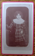 Photo CDV - Jouet, Petit Cheval De Bois - Enfant, Fillette - Objets