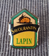 PIN'S PINS LAPIN VOLAILLE SAVOURANTIN - Alimentation