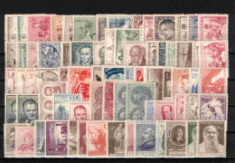 * Tchécoslovaquie 1952-3, Lot Avec Timbres Neufs Avec Charniere Ou Trace De Charniere Propre, - Colecciones & Series