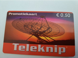 NETHERLANDS /  PREPAID / TELEKNIP/ PROMOTIONCARD/SATTELITE DISH   /  € 0,50 ,-  USED  ** 15177** - Privadas