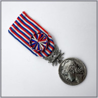 Médaille "Postes Et Télécommunications République Française" En Argent. - TB - Stamp Boxes