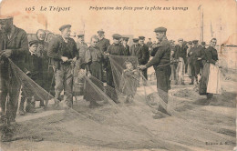 PHOTOGRAPHIE - Préparation Des Filets Pour La Pêche Aux Harengs - Le Tréport - Carte Postale Ancienne - Fotografie