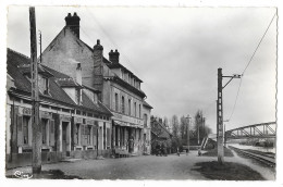 Cpsm: 60 LONGUEIL ANNEL (ar. Compiègne) Hôtel DUJARDIN (animé, Péniche) 1957  Ed. CIM  (rare) - Longueil Annel