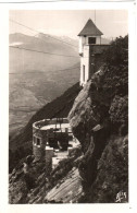 CPSM 65 (Hautes-Pyrénées) Téléférique Du Pibeste. La Station Supérieure Et Le Quai D'embarquement Vus Des Rochers TBE - Funiculaires