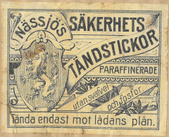 VINTAGE SWEDEN Phillumeny MATCHBOX LABEL SAKERHETS TANDTICKOR NASSJOS TANDA ENDAST MOT LADANS PLAN 7.5 X 9 CM - Scatole Di Fiammiferi - Etichette