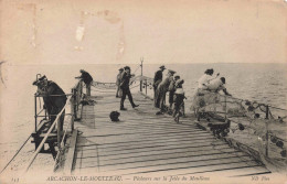 FRANCE - Arcachon Le MOULLEAU - Pêcheurs Sur La Jetée Du Moulleau - Carte Postale Ancienne - Arcachon