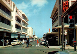 17936 NOUMEA   (voitures, Autos, Citroën  2CV F DS 404 Peugeot, Mobylette Motobécane)    (2 Scans ) - PKW