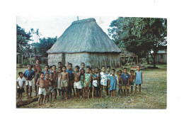 FIJI - FIJIAN BURE - NATIVE TYPES ET SCENES ETHNIC ETHNIQUE - Fidji