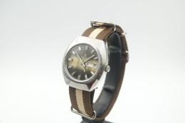 Watches :  REVUE THOMMEN AUTOMATIC Reference S7729A - Original - Running - - Montres Haut De Gamme
