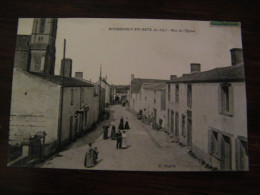 CPA - Bourgneuf En Retz (44) - Rue De L'Eglise - Animation - 1915 - SUP (HS 96) - Bourgneuf-en-Retz