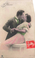 PHOTOGRAPHIE - Le Baiser - Couple - Colorisé - Carte Postale Ancienne - Photographs