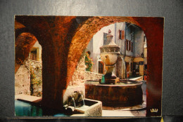 CP,  06, 06 - Saint-Paul-de-Vence - La Fontaine. - Saint-Paul