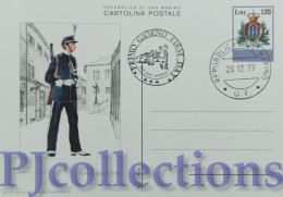 5652- SAN MARINO 1979 CARTOLINA POSTALE UNIFORMI MILITARI L.120 C/ANNULLO 1° GIORNO - Storia Postale