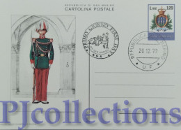 5653- SAN MARINO 1979 CARTOLINA POSTALE UNIFORMI MILITARI L.120 C/ANNULLO 1° GIORNO - Covers & Documents
