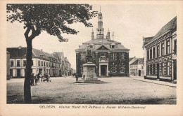 Geldern Kleiner Markt Mit Rathaus Und Kaiser Wilhelm-Denkmal MW747 - Geldern