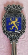 Blasoen Van Nederland (Blason Des Pays-Bas) Op Een Kleine Zilveren Lepel (lengte : 11,5 Cm) - Cucharas