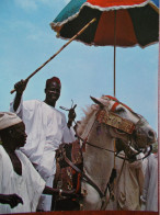 CAMEROUN - MOKOLO - Un Chef, Le Jour De La Fête Nationale. - Cameroun