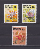 WALLIS ET FUTUNA 1979 TIMBRE N°238/40 NEUF** FLEURS - Unused Stamps