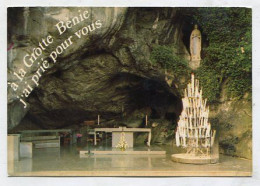 AK 163400 CHURCH / CLOISTER ...- Lourdes - La Grotte Miraculeuse - Luoghi Santi