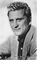 Kirk DOUGLAS * Acteur Réalisateur Producteur Né à Amsterdam , état De New York * Cinéma Ciné Théâtre Artiste - Actors