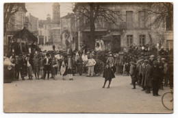 Fête Costumée. Carte Photo Non Située - Carnaval