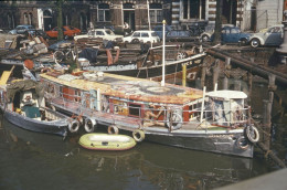 70s DUTCH HOUSE BOAT NETHERLANDS HOLLAND CARS ORIGINAL 35mm DIAPOSITIVE SLIDE NO PHOTO FOTO NB2718 - Diapositives