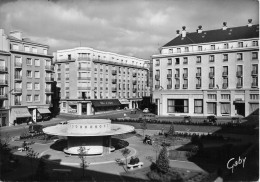 Brest * Place De La Tour D'auvergne Et Hôtel Continental - Brest